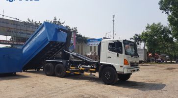 Đơn vị bán xe chở rác Hooklift tại Hà Nội giá tốt nhất